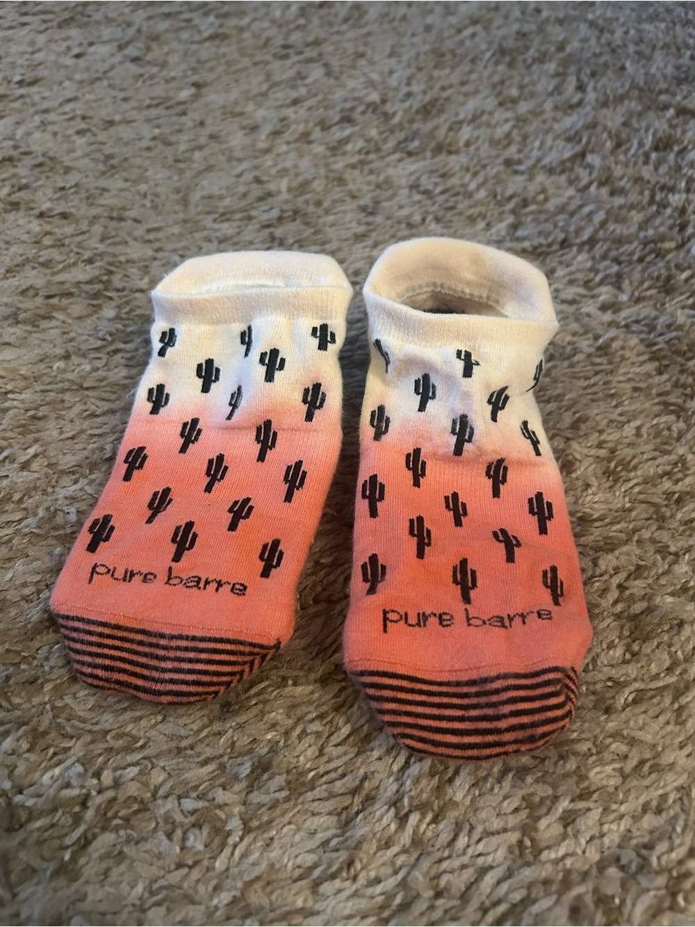 Pure Barre Coral Pink Ombre Cactus No-Show Socks